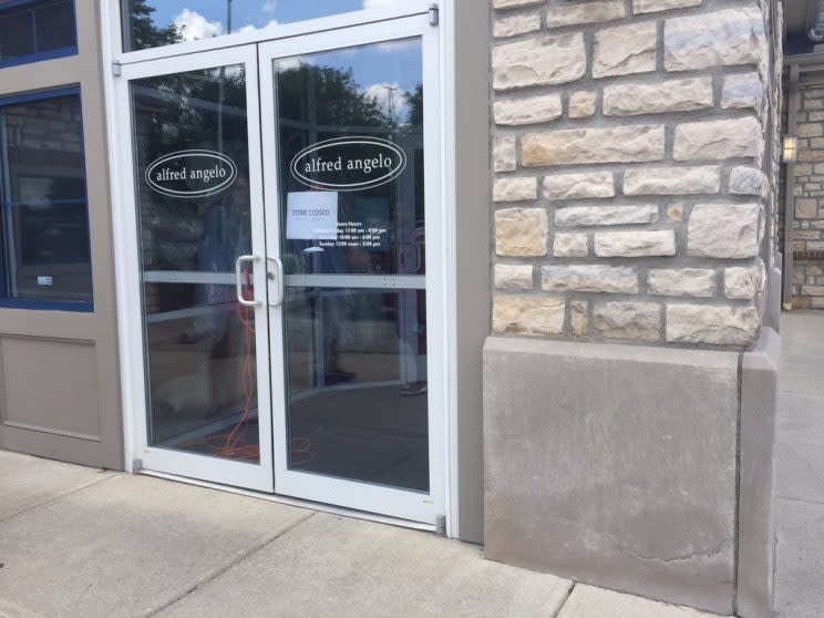 The closed Alfred Angelo store in Dublin, Ohio. (Photo: Courtesy Amber McGraw)