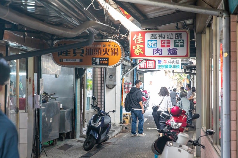 屏東民族夜市｜40年陳記番薯糖冷凍芋＋百年郭家愛玉冰