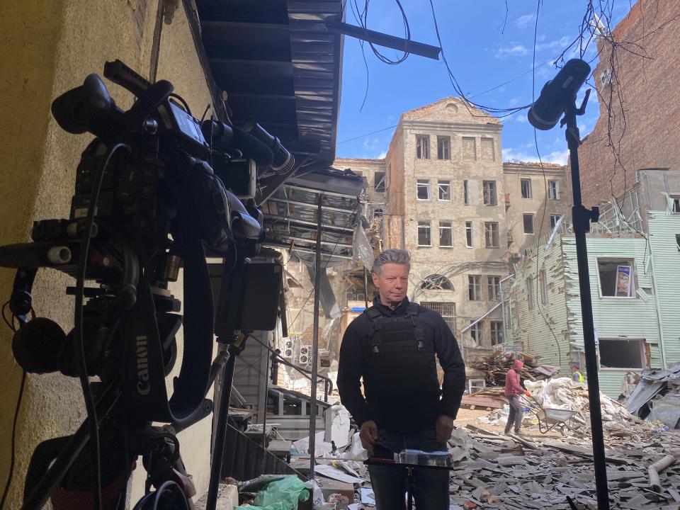 ABC News chief foreign correspondent Ian Pannell covering the destruction in Ukraine