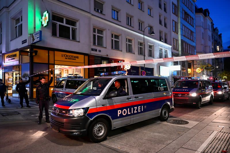 Gunfire exchanges in Vienna