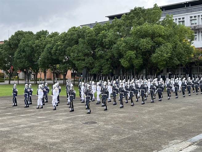 這次操演從6月就開始做槍法訓練，到現在10月已經訓練了3到4個月的時間。（葉家瑋攝）