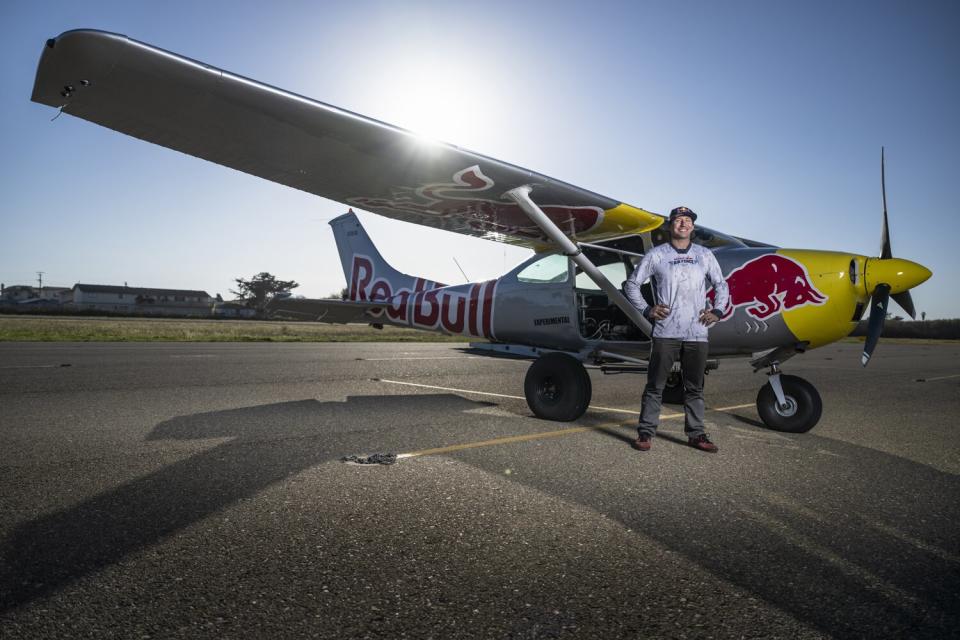 Red Bull Air Force members Luke Aikins and Andy Farrington practicing for their Plane Swap