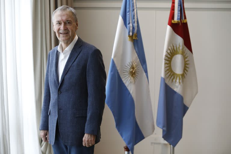 Schiaretti no se lanza, pero asegura que la tercera vía irá "hasta el final"