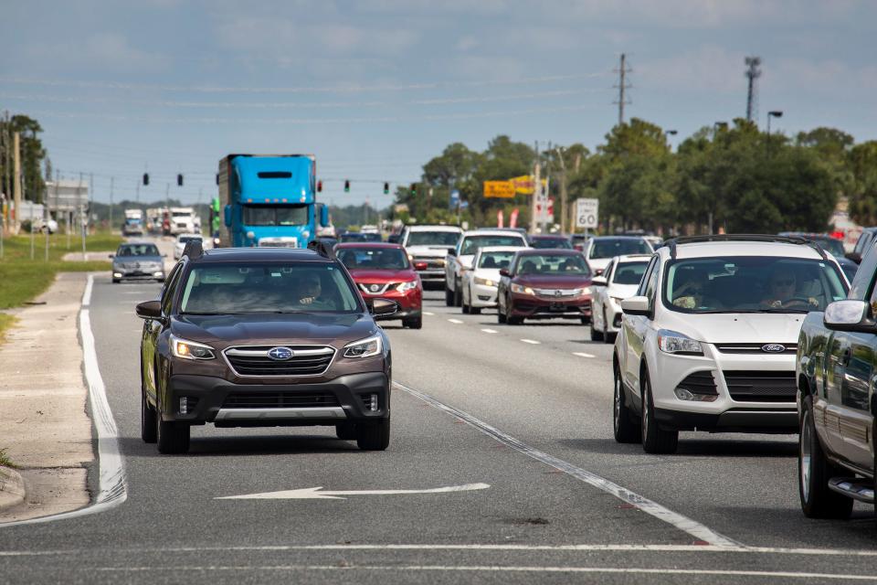 Looking north on Hwy 27 at the intersection of Thompson Nursery road and U.S. Hwy 27 in Winter Haven, Fla. Friday June 11 2021. ERNST PETERS/ THE LEDGER