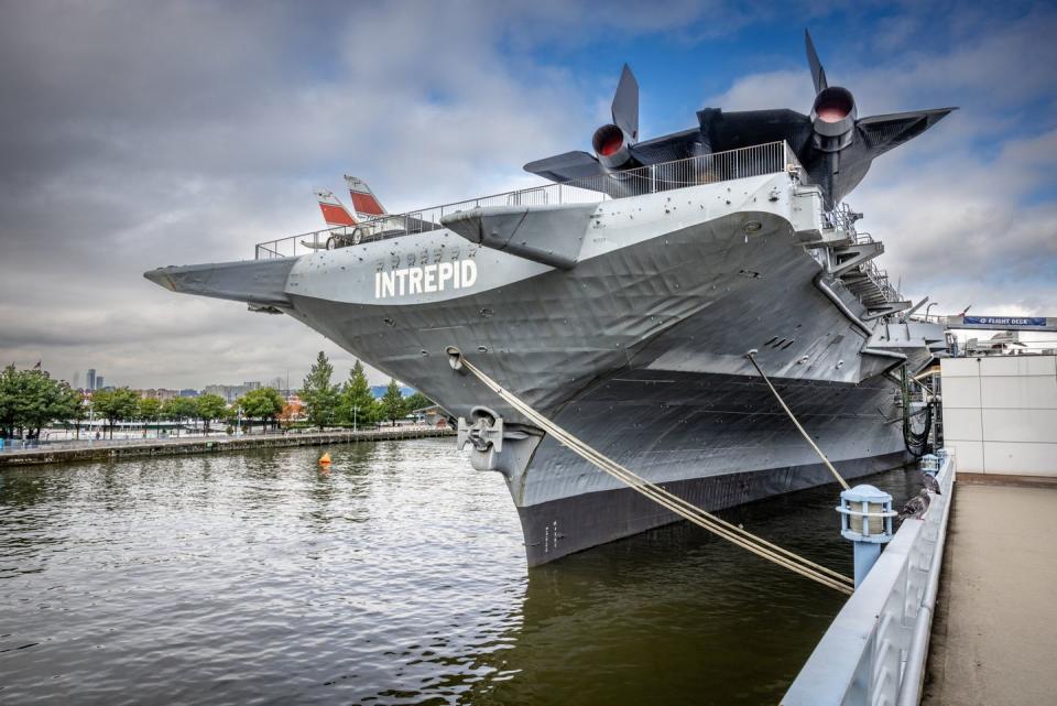 free museums for kids in nyc intrepid museum