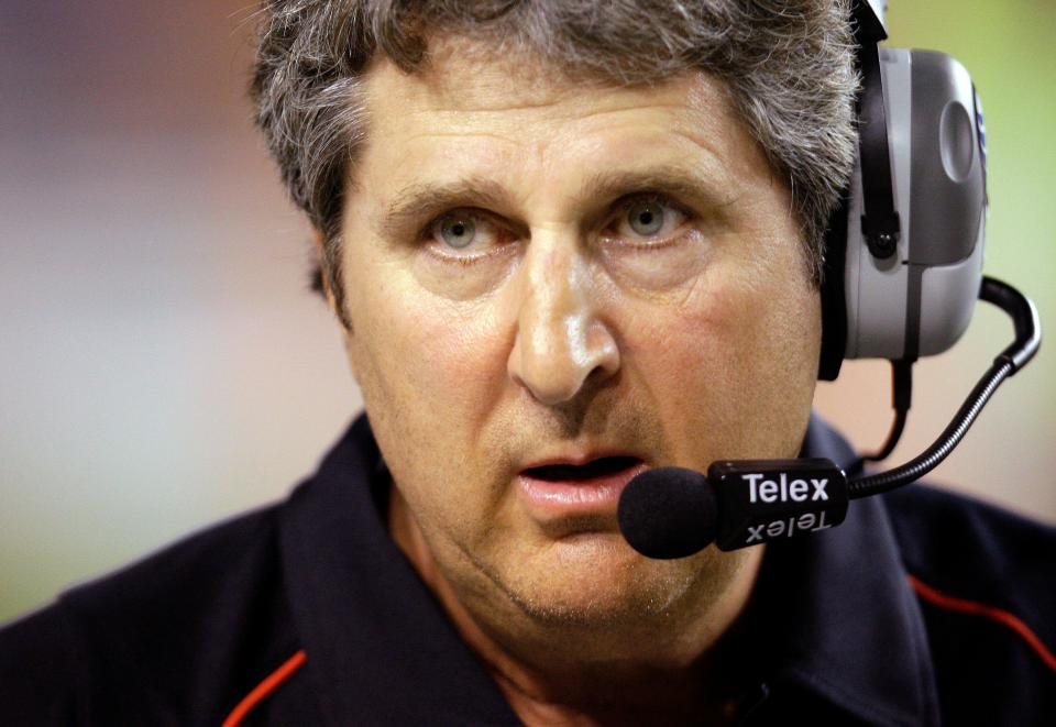 Mike Leach will be posthumously inducted into the Texas Tech Athletics Hall of Honor during ceremonies Friday at the Overton Hotel & Conference Center. Seven former Tech athletes will be enshrined into the Tech Athletics Hall of Fame on Friday, and the entire group will be recognized during the Red Raiders' home game Saturday against Houston.