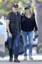 <p>Moving on and out! Two days after Chris Pratt filed for divorce from his wife, Anna Faris was seen house hunting with her new boyfriend in Los Angeles on Sunday. The two were looking at homes with a price tag of around $3,565,000 according to a flyer that Anna held. (Photo: Backgrid)<br><br></p>