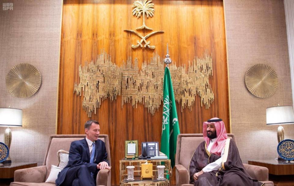 Jeremy Hunt meets with Saudi Crown Prince Mohammad bin Salman in Riyadh on 13 November (SPA)