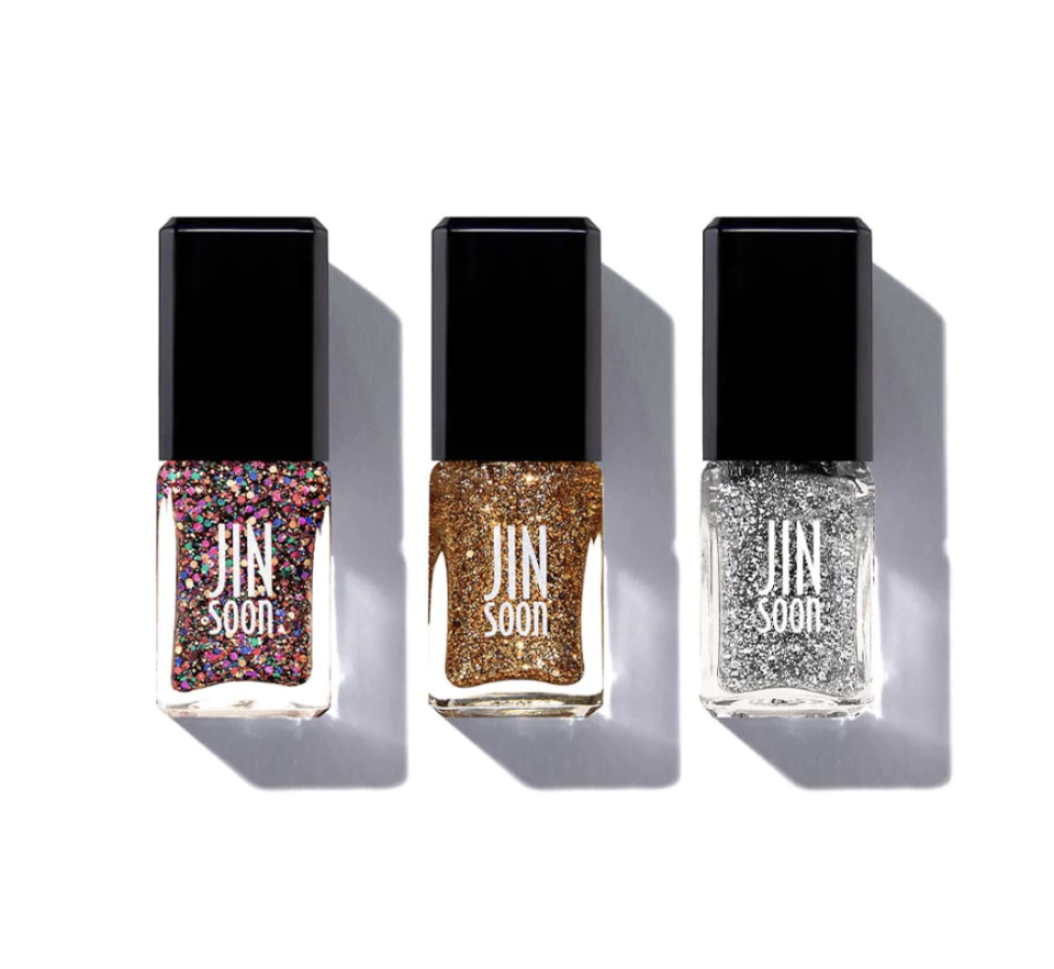 <p><a href="https://go.redirectingat.com?id=74968X1596630&url=https%3A%2F%2Fjinsoon.com%2Fcollections%2Fnail-polish-sets%2Fproducts%2Fglee-gala-glitzy&sref=https%3A%2F%2Fwww.harpersbazaar.com%2Fbeauty%2Fmakeup%2Fg4421%2Fbeauty-gifts%2F" rel="nofollow noopener" target="_blank" data-ylk="slk:Shop Now;elm:context_link;itc:0;sec:content-canvas" class="link ">Shop Now</a></p><p>Glee + Gala + Glitzy Color Trio</p><p>jinsoon.com</p><p>$42.00</p><span class="copyright">JinSoon</span>