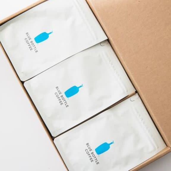 40) Blue Bottle Coffee Blend Box