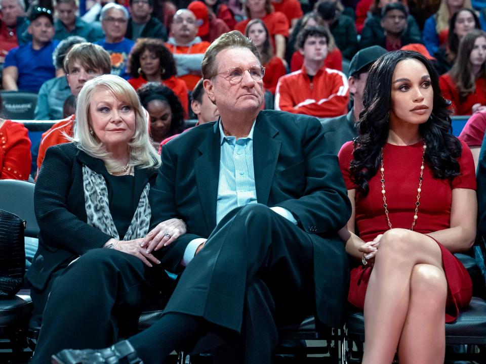 Jacki Weaver as Shelley Sterling, Ed O'Neill as Donald Sterling, Cleopatra Coleman as V Stiviano in "Clipped"