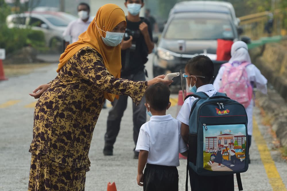 Maszlee noted that many parents remain fearful of letting their children attend school given the pandemic. — Picture by Miera Zulyana