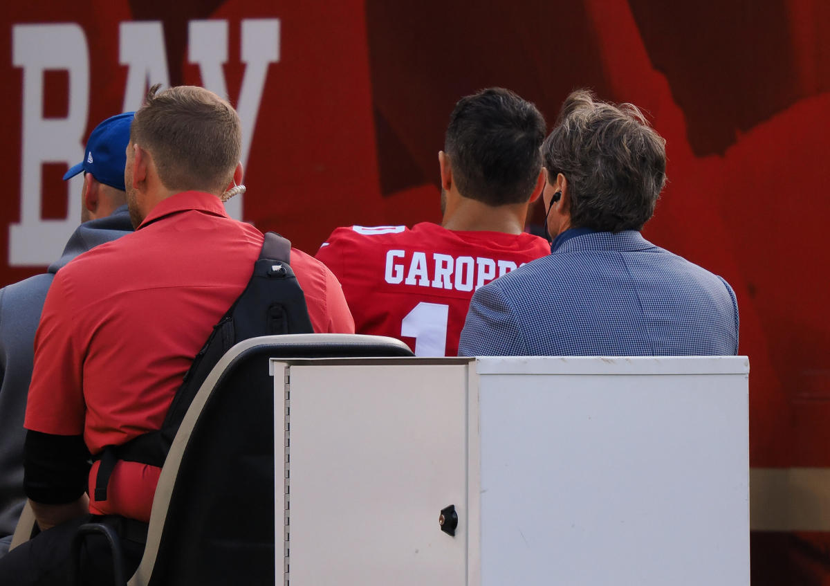 Jimmy Garoppolo injury update: 49ers quarterback sustains broken foot - The  Phinsider