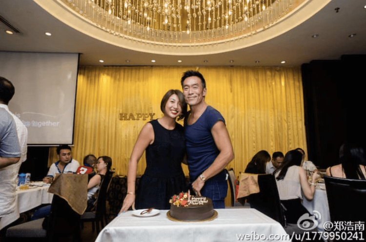 鄭浩南（右）日前自爆與結婚20年的老婆感情生變。翻攝自鄭浩南微博