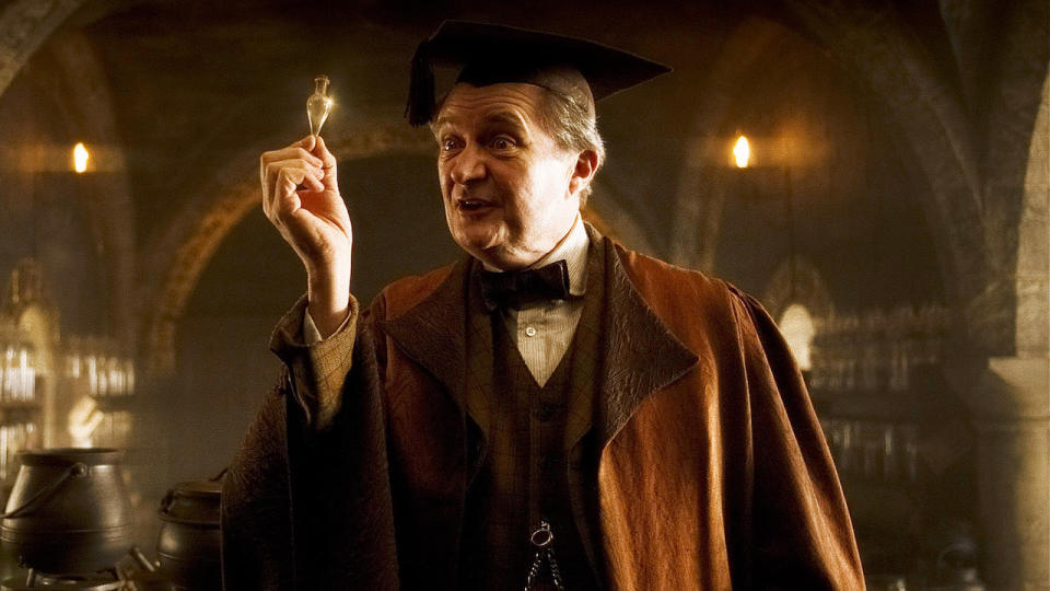 Harry Potter’s Horace Slughorn Actor Defends J.K. Rowling Amidst