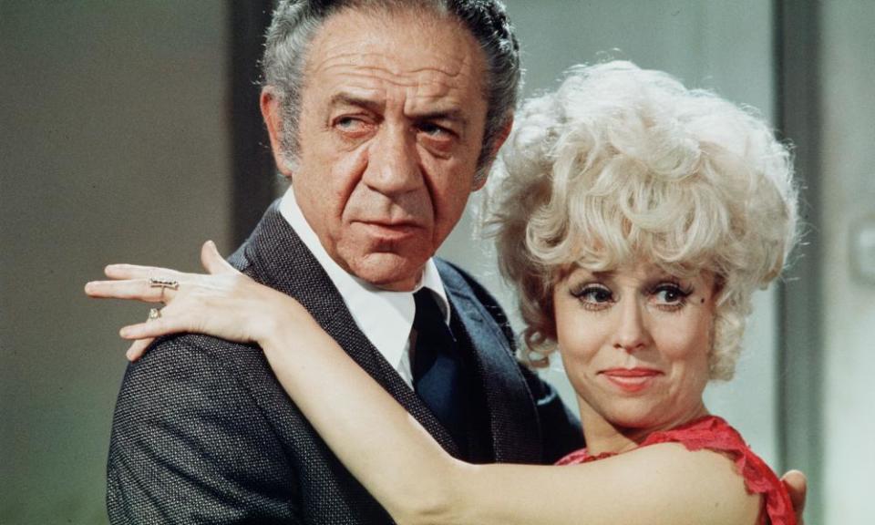 Sid James and Barbara Windsor in Carry On Girls.