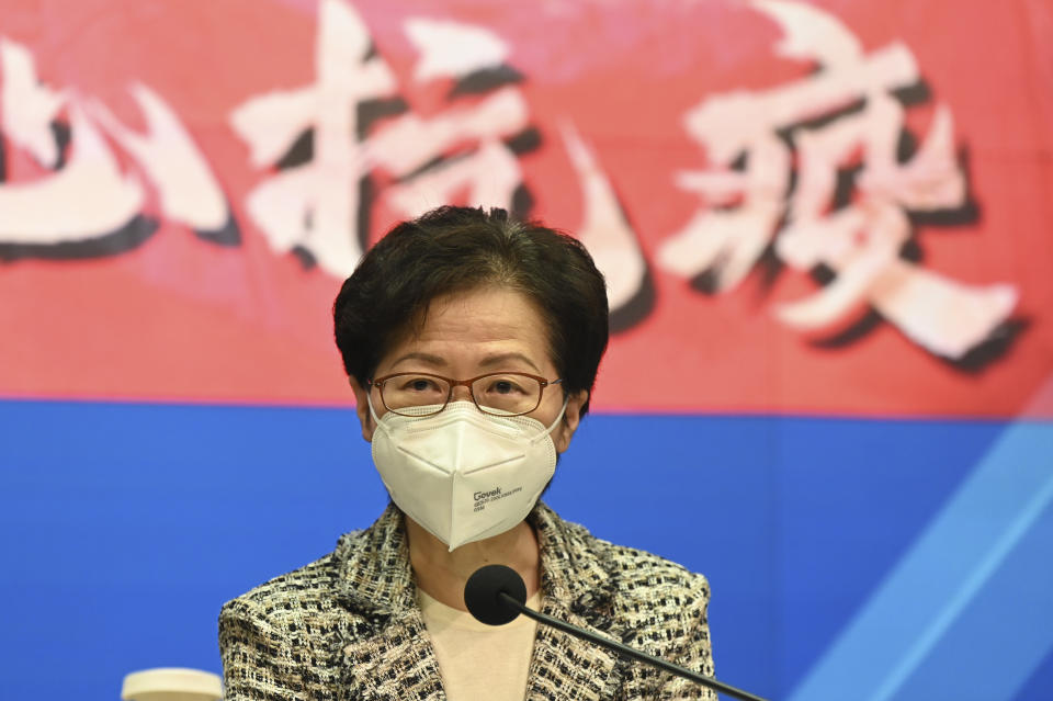 林鄭昨主持抗疫記者會。（Getty Images）