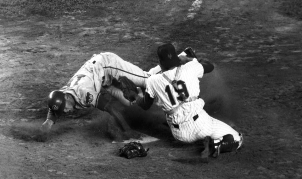 Baseball - NY Mets vs Chicago CubsCubs' Glenn Beckert touches home plate with left hand ahead of Met Johnny Stephenson's tag in ninth inning at Shea.(Photo By: Charles Hoff/NY Daily News via Getty Images)