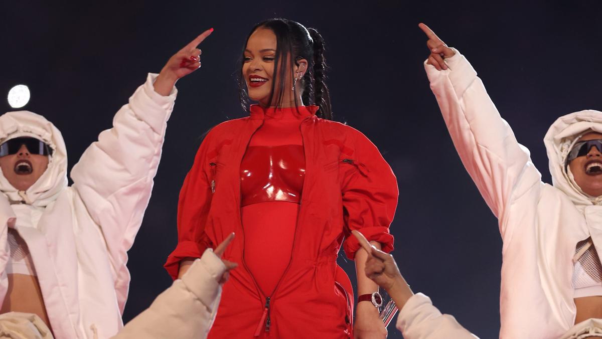 Rihanna Sees 331% Streaming Surge On Apple Music After Super Bowl