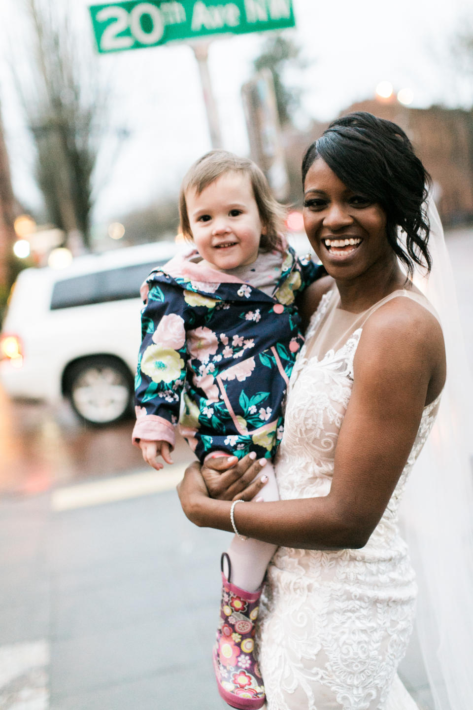 The beaming bride and her adorable fan. (Photo: <a href="http://www.stephaniecristalli.com/" target="_blank">Stephanie Cristalli</a>)