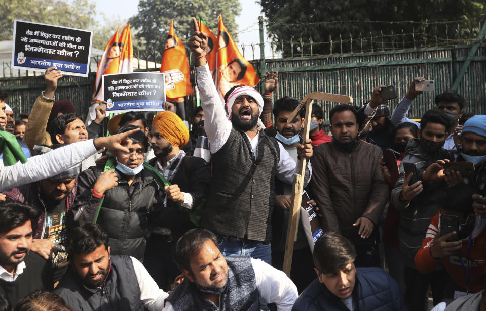 Farmers, particularly from the northern states of Punjab and Haryana, have taken to the chilly, winter streets of the NCR region to protest against the three contentious farm bills passed on 27 September. While the government claims these policy changes will boost the agricultural sector by paving the way for private investment that will help build infrastructure and supply chains for farm produce, farmers feel otherwise. Contract farming, they feel, can only deepen the problem of penury-stricken marginal farmers by giving them a raw deal. Besides, by allowing farmers to sell their produce outside mandis to whoever they want – something that might fetch them better prices through competition – states will lose their commissions and mandi fees