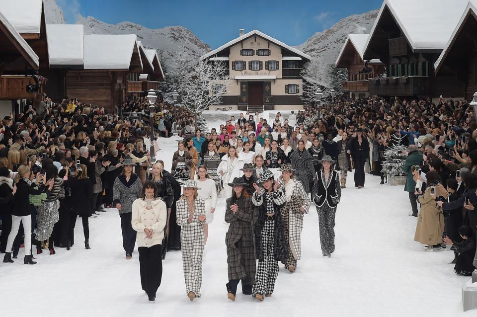 PARIS, FRANCE - MARCH 05: Cara Delevingne (first row 2nd L) and models walk the runway during the Chanel show as part of the Paris Fashion Week Womenswear Fall/Winter 2019/2020 on March 05, 2019 in Paris, France. (Photo by Dominique Charriau/WireImage)