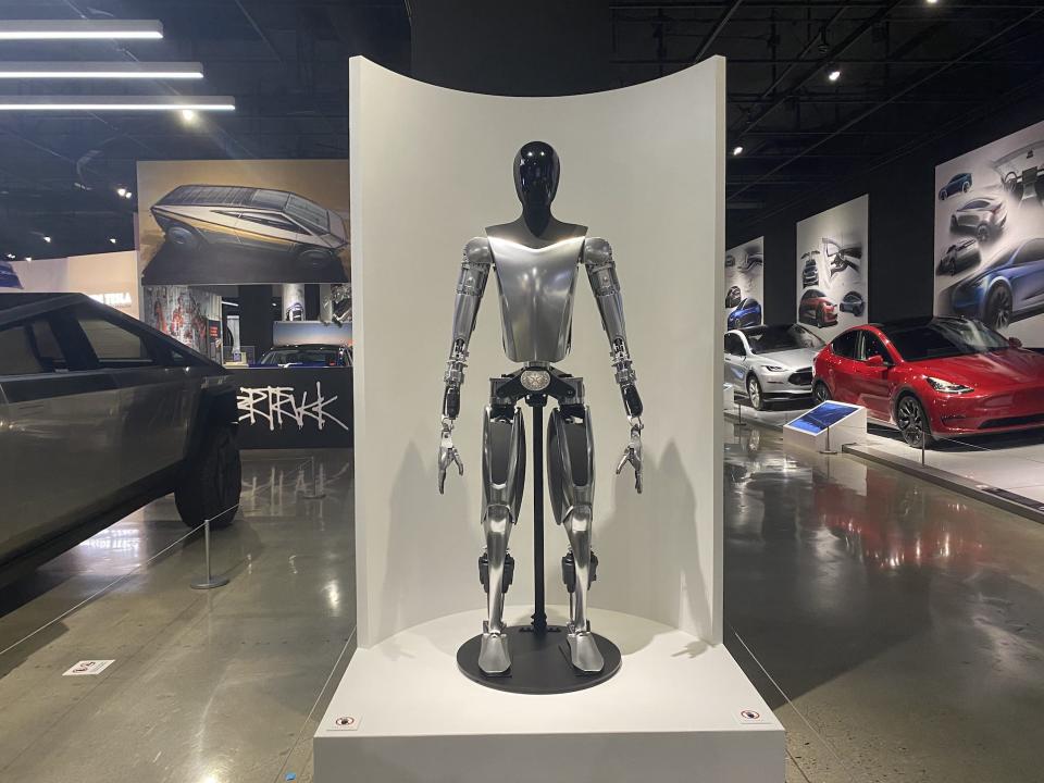 2021 Tesla bot prototype