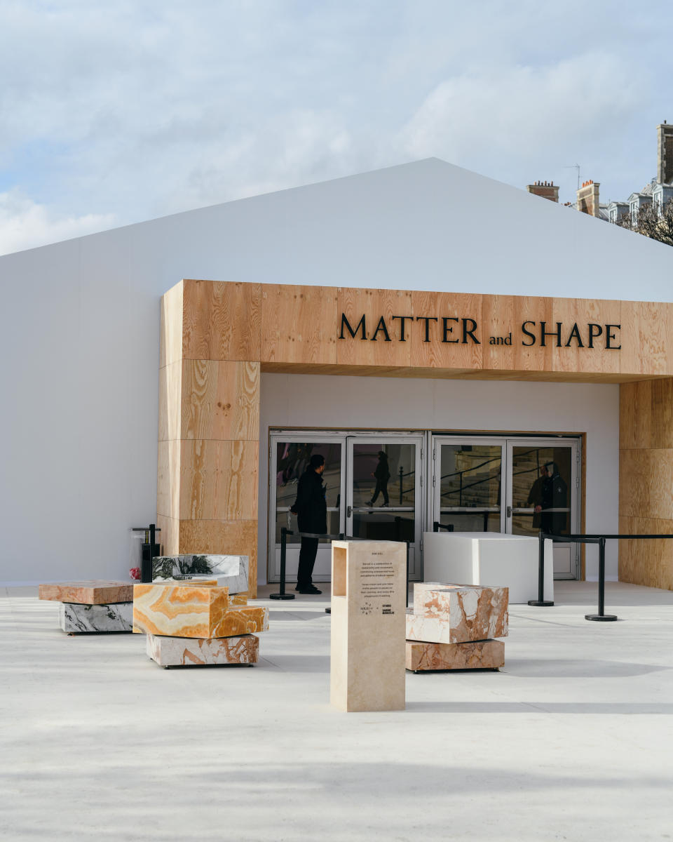 Outside Matter and Shape. Courtesy of WSN