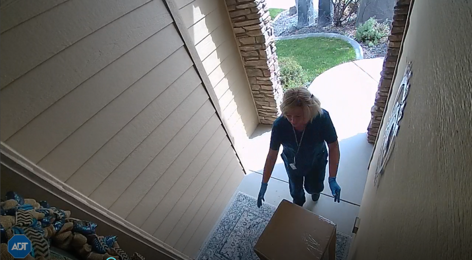Washington state officials are searching for two women donning scrubs who are reportedly stealing delivered packages from porches.