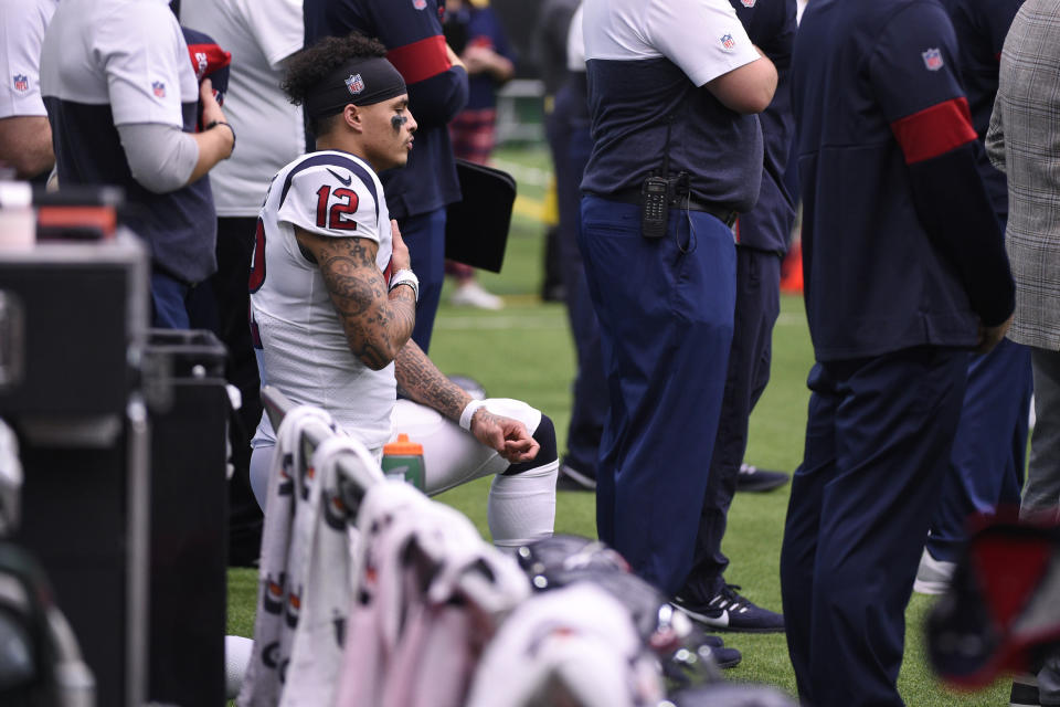 Houston Texans wide receiver Kenny Stills (12), pictured kneeling during the national anthem in September 2019, applauded the NBA's walkout in Orlando. (AP Photo/Eric Christian Smith)