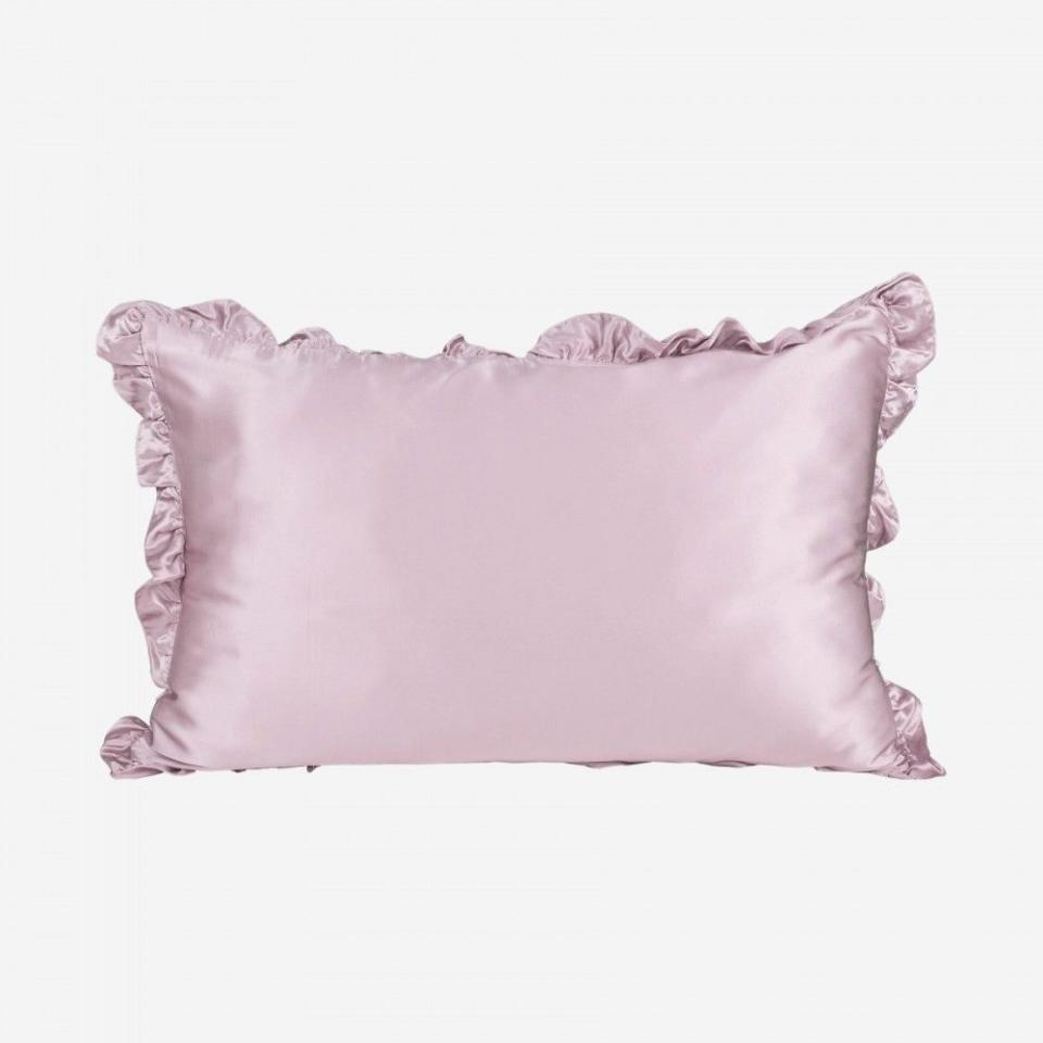 14) 19MM Silk Pillowcase With Ruffle Trim