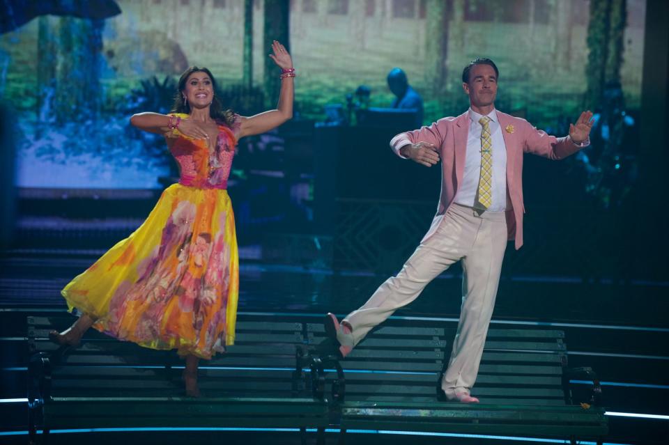 <p>Im Gegensatz zu seiner (Serien-)Karriere nach "Dawson's Creek" kam James van der Beek 2019 so richtig in Schwung: In der Promi-Tanzshow "Dancing With The Stars" belegte der fünffache Vater einen respektablen fünften Platz. (Bild: 2019 American Broadcasting Companies, Inc./Eric McCandless/Getty Images)</p> 