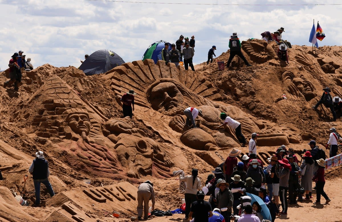 BOLIVIA-VIERNES SANTO (AP)