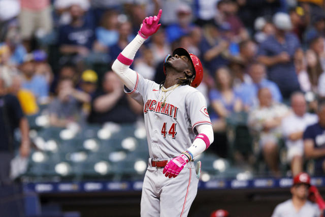 WATCH: Reds rookie Elly De La Cruz's first MLB home run almost