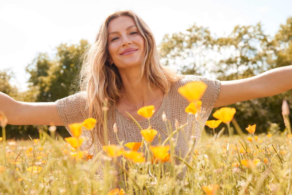 Gisele Bundchen Says She Feels “Happiest” In The Sunshine After