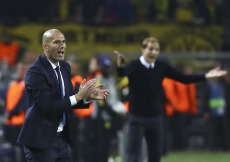 Football Soccer - Borussia Dortmund v Real Madrid - UEFA Champions League group stage - Group F - Signal Iduna Park stadium, Dortmund, Germany - 27/09/16 - Real Madrid's coach Zinedine Zidane reacts REUTERS/Kai Pfaffenbach