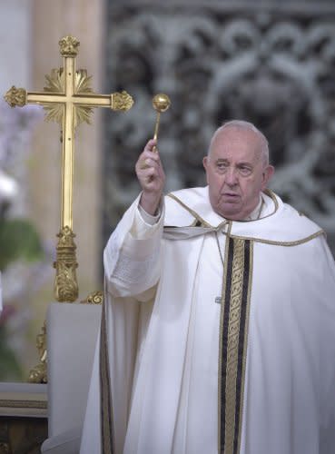 Pope Francis presides over Easter Sunday Mass