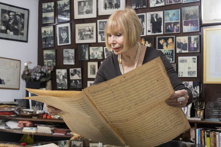 Las partituras con anotaciones manuscritas de Astor Piazzolla, un tesoro muy bien preservado por Laura Escalada