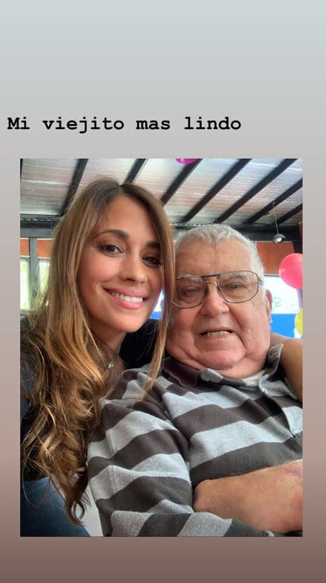 Antonela con su abuelo