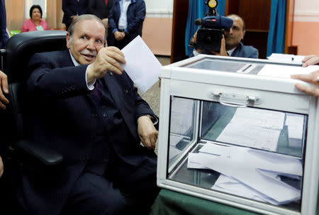 Algeria's President Abdelaziz Bouteflika casts his ballot during the parliamentary election in Algiers, Algeria May 4, 2017. REUTERS/Zohra Bensemra