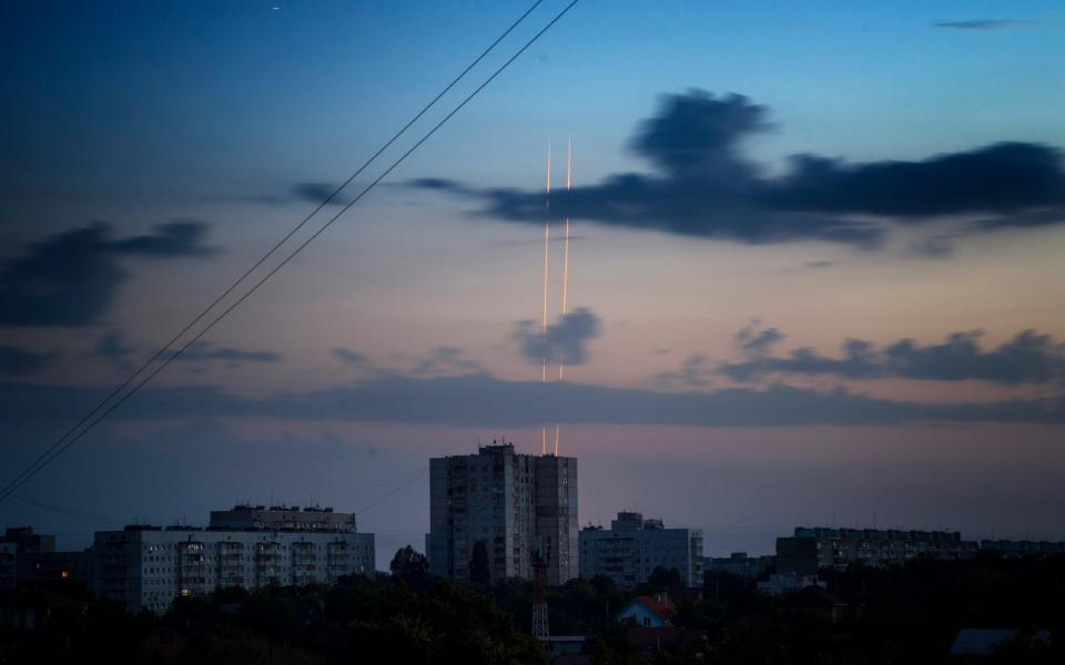Ukraine war: Russia kills seven in fresh strikes on Kharkiv - Vadim Belikov /AP