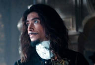 <p>Así lució dando vida a El Español en ‘Piratas del Caribe: En mareas misteriosas’ (‘Pirates of the Caribbean: On Stranger Tides’, 2011), donde una vez más hizo gala de su capacidad camaleónica. (Foto: Walt Disney Pictures). </p>