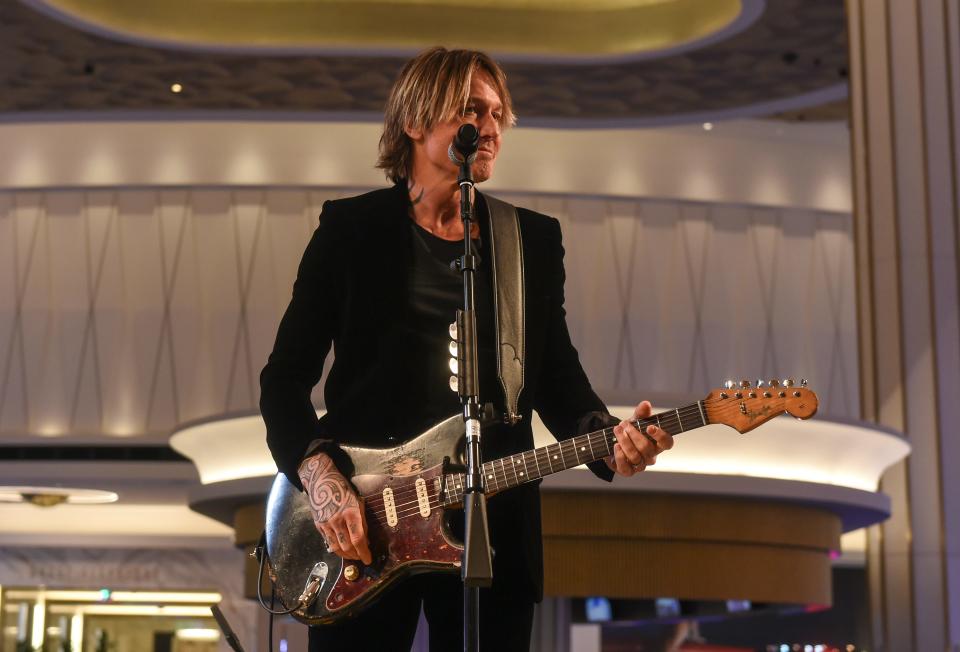 Keith Urban performing at Fontainebleau Las Vegas' grand opening.