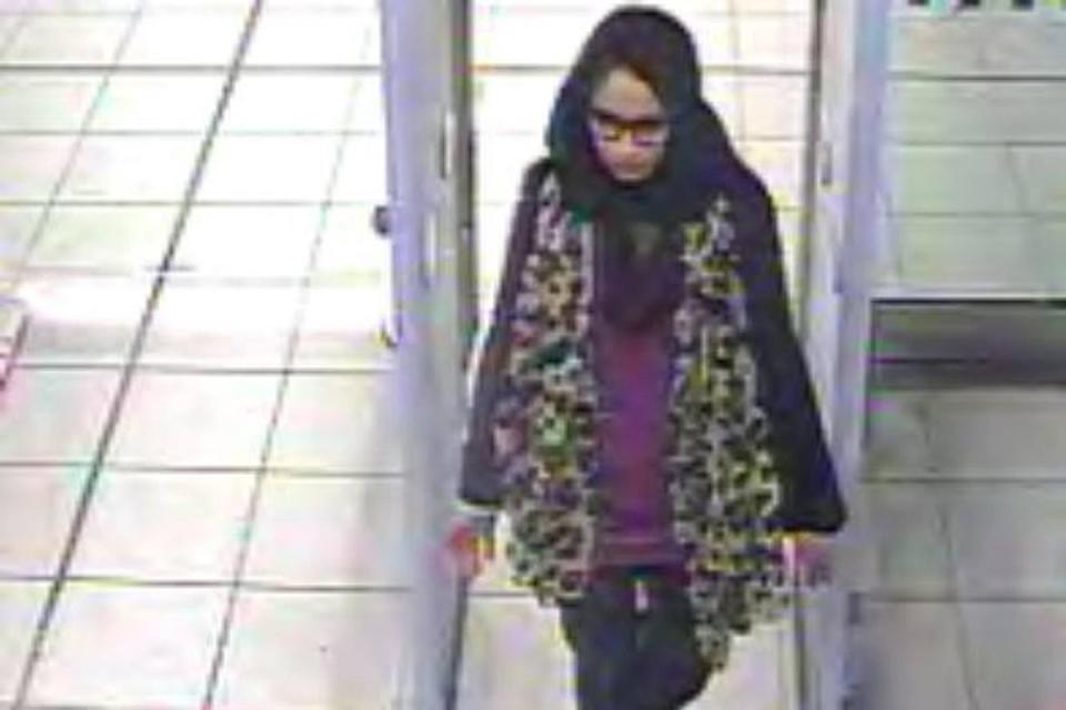 A CCTV still of Shamima Begum leaving the UK through Gatwick Airport in 2015 (Metropolitan Police /PA) (PA Media)