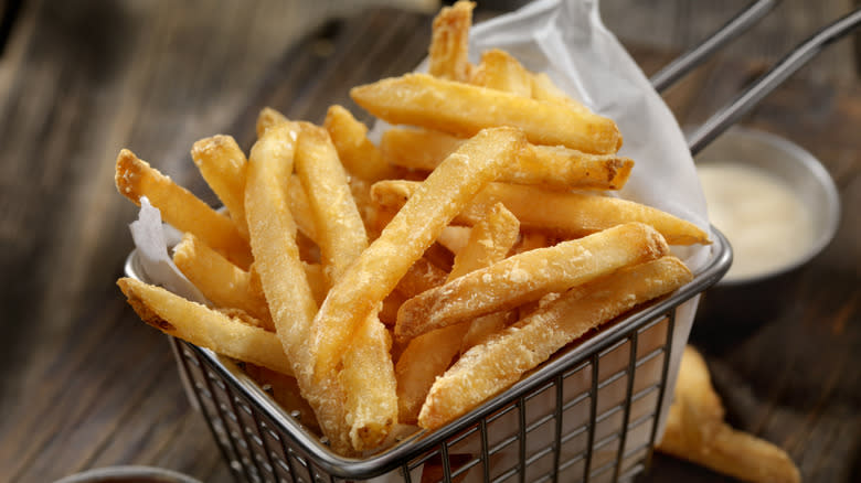 basket of fries