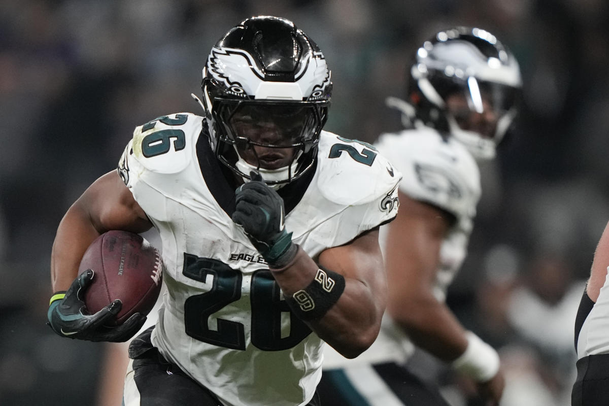 Saquon Barkley has monster debut as Eagles beat Packers in Brazil