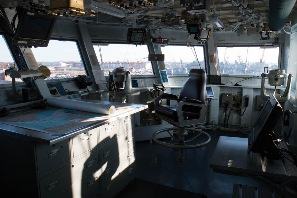 USS Ford navigation the bridge