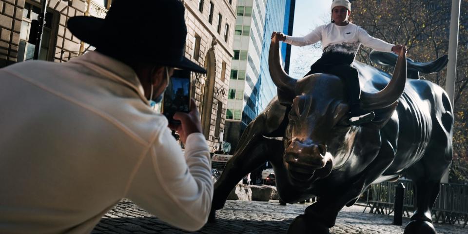 Wall Street NYSE Bull