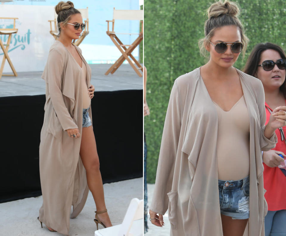 Strahlend schön, sexy, stylish und mit wenig mehr als einem Häuchlein von Bäuchlein besuchte die hochschwangere Chrissy Teigen das Fan-Event der „Sports Illustrated” in Miami. Wenige Tage zuvor hatte sie … (18. Februar 2016, Bilder: WENN)