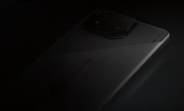 華碩為ROG Phone 8 系列換上新設計